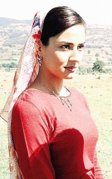 Özlem Conker sevgilisiyle tatilde 