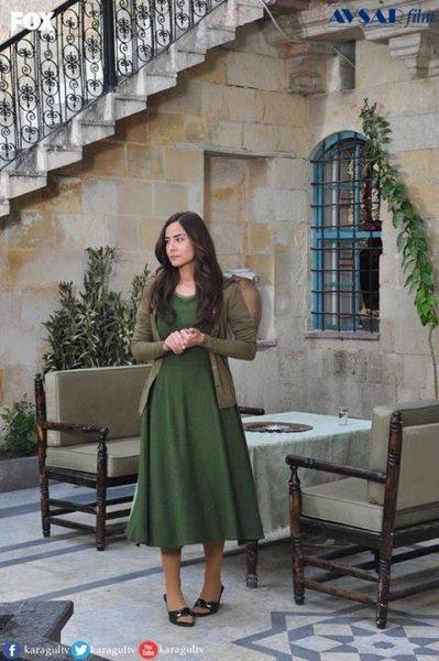 Özlem Conker sevgilisiyle tatilde 