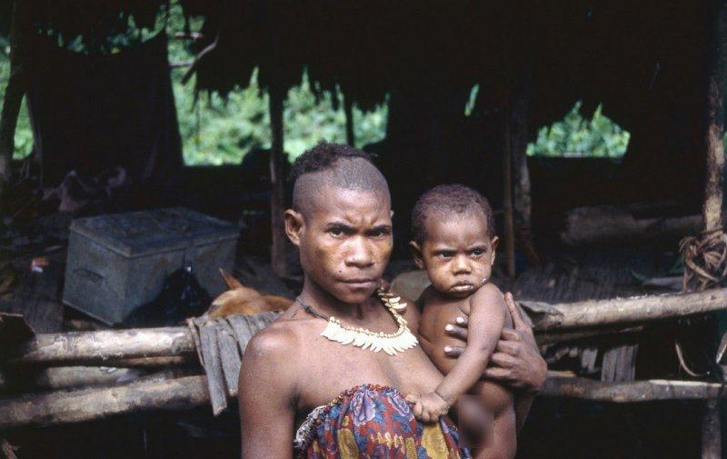 Dünyanın en son yaşayan yamyam kabilesi Korowailer