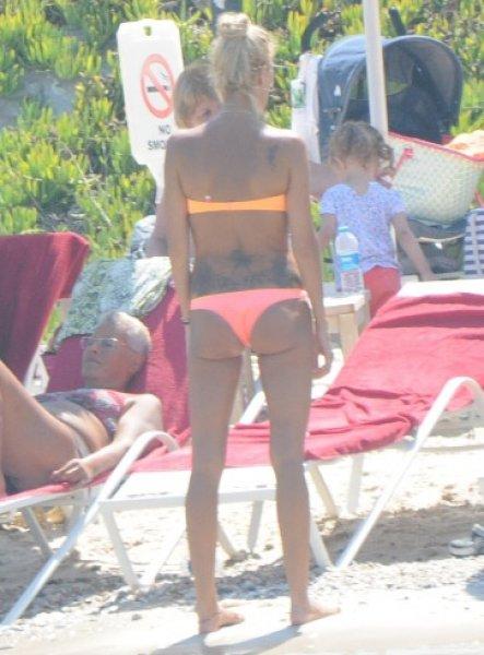 Çağla Şıkel ve Emre Altuğ'un zoraki tatili