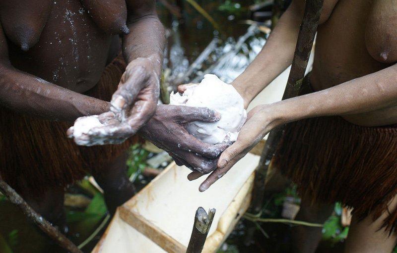 Dünyanın en son yaşayan yamyam kabilesi Korowailer