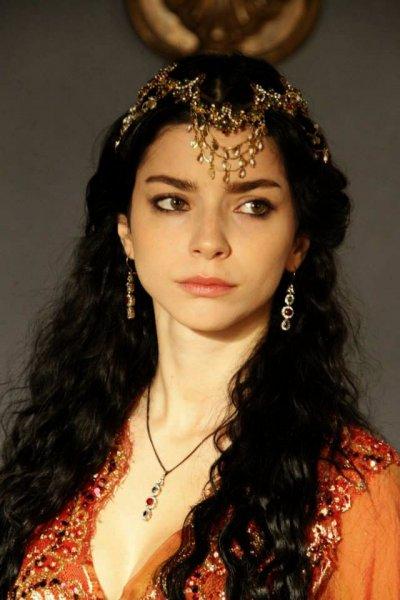 Merve Boluğur'un kına gecesi