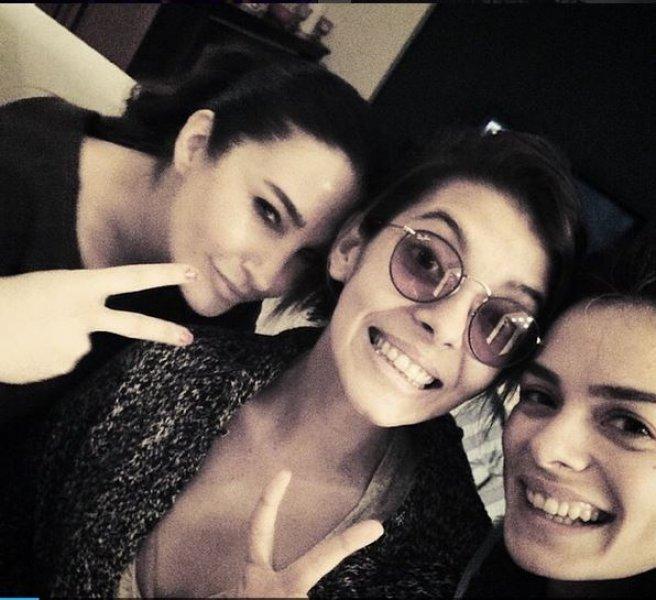 Güzel oyuncu Özge Özpirinçci'nin Instagram halleri