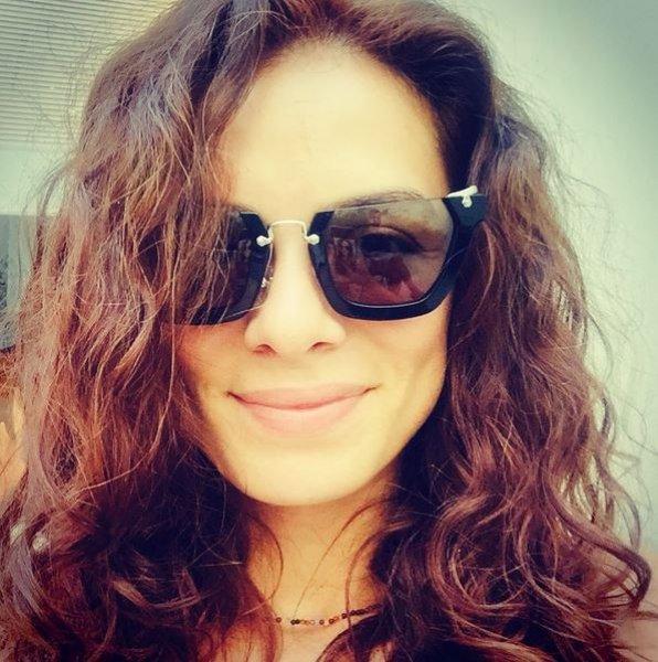 Güzel oyuncu Özge Özpirinçci'nin Instagram halleri