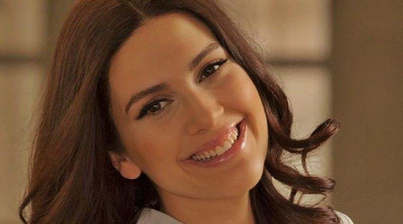 Ünlülerin değişen gülüşleri 