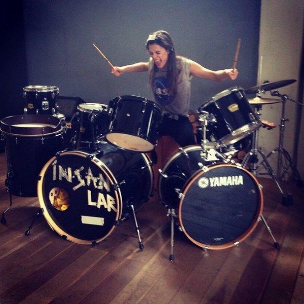 Güzel oyuncu Özge Özpirinçci'nin Instagram halleri