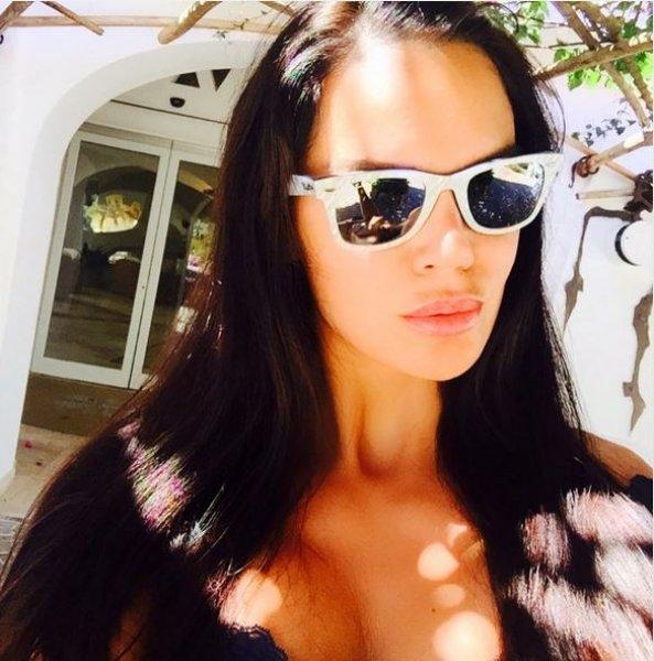 Ünlülerden 26 Ağustos Instagram paylaşımları 