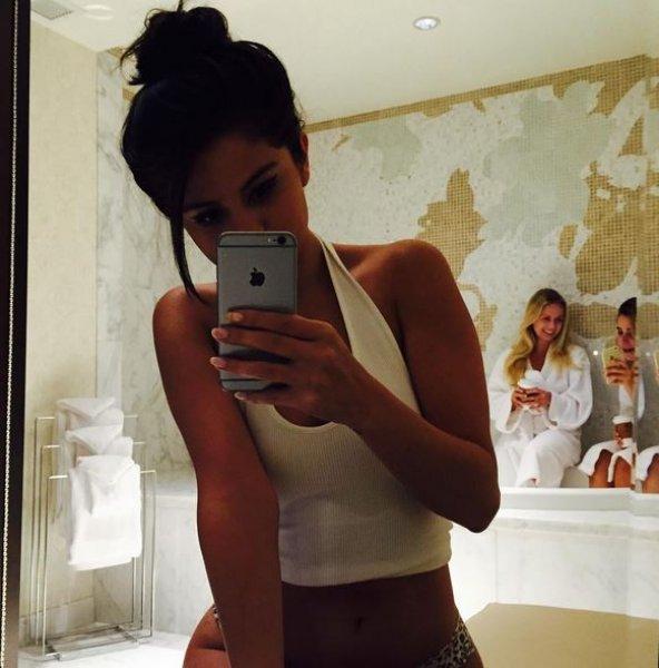 Ünlülerden 26 Ağustos Instagram paylaşımları 