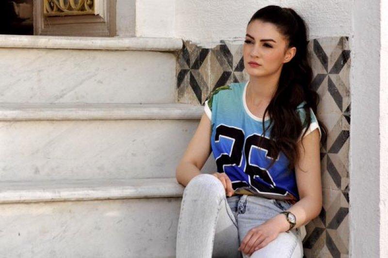 Güneşin Kızları dizisinin Nazlı'sı Burcu Özberk'in Instagram halleri 