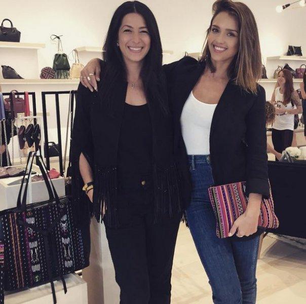 Ünlülerden 26 Ağustos Instagram paylaşımları 