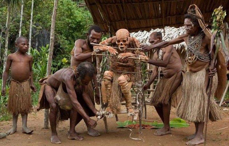 İlginç kabilelerin ilginç gelenekleri 