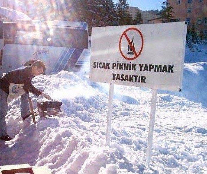 Akıllara zarar yasak tabelalar