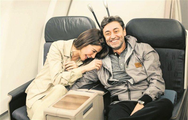 Deniz Akkaya sevgilisi Murat Varol'dan dayak yedi