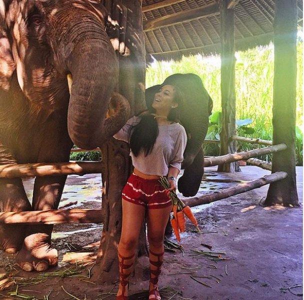 Instagram'ın son gözdesi: Hemşire Kaicyre