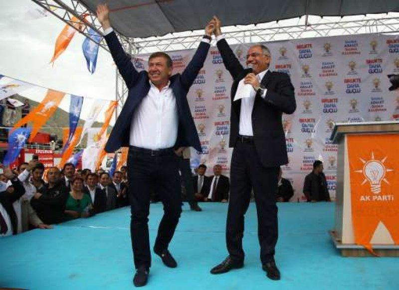 Siyasete giren ünlü isimler 