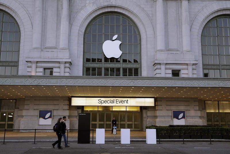 Apple iPhone 6S, iPhone 6S Plus ve iPad Pro'yu tanıttı