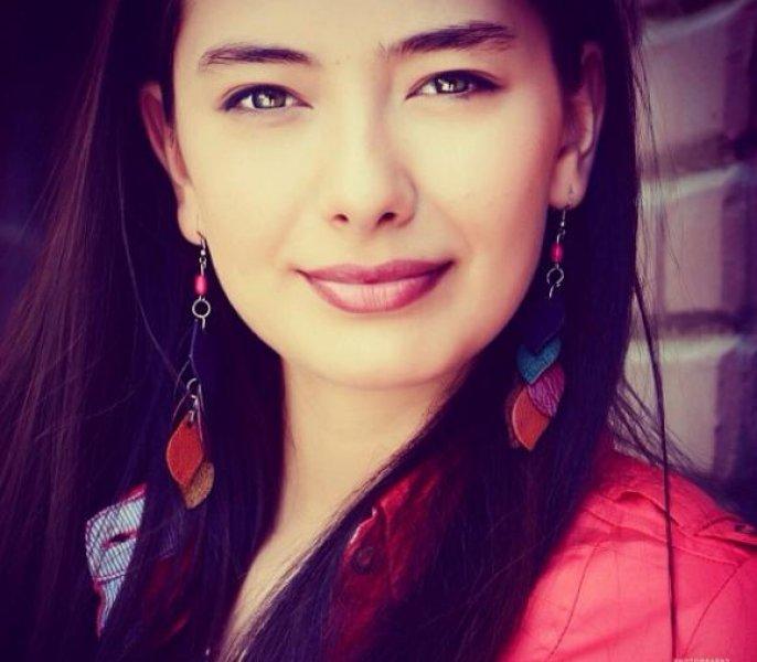 Fahriye Evcen'den Kara Sevda setine baskın