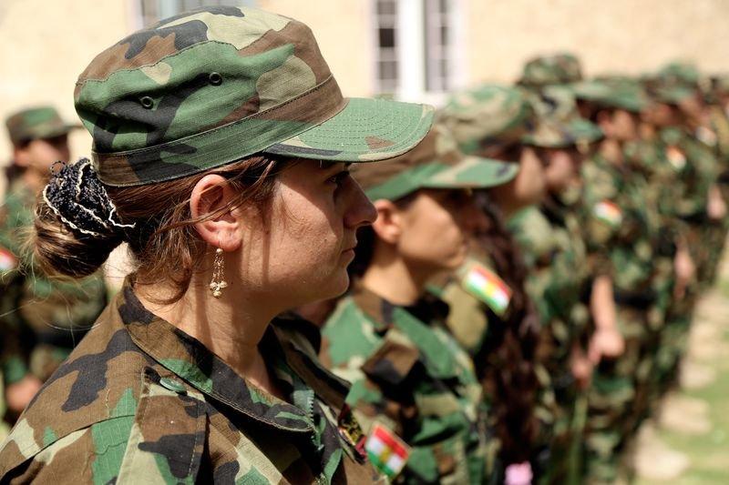 Ezidi kadınlar IŞİD'e karşı silahlandı