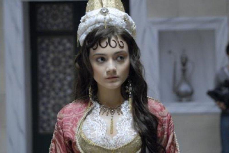 Damla Sönmez Milano'da en iyi kadın oyuncu seçildi 