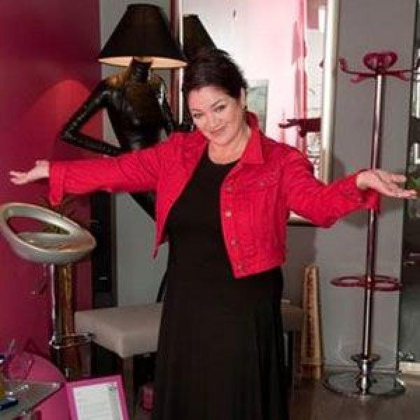 Zayıflayarak bambaşka bir görünüm kazanan ünlüler 