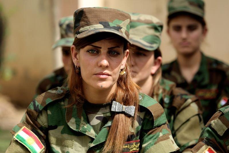 Ezidi kadınlar IŞİD'e karşı silahlandı