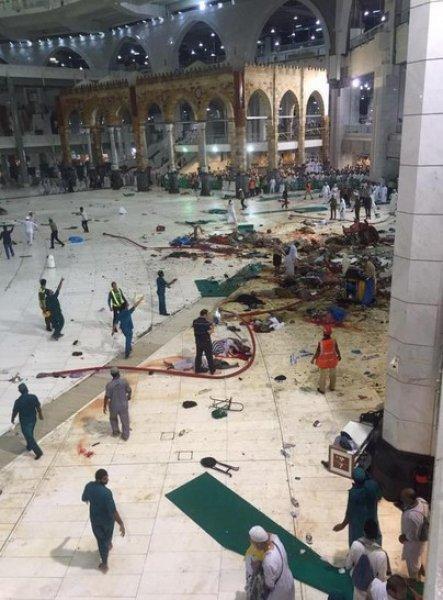 Kabe'de vinç kazası