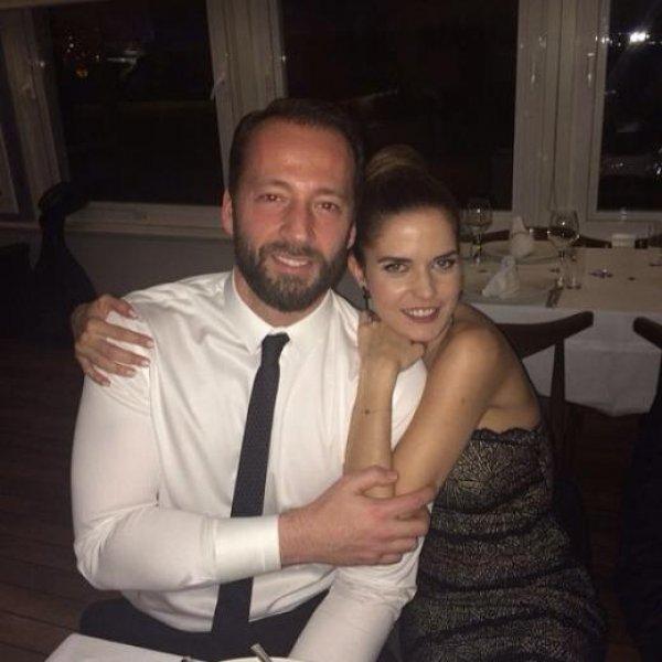 Güzel oyuncu İpek Özkök evlendi