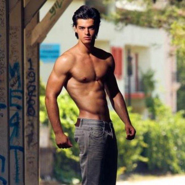 Güneşin Kızları'nın Savaş'ı  Berk Atan'ın inanılmaz değişimi 