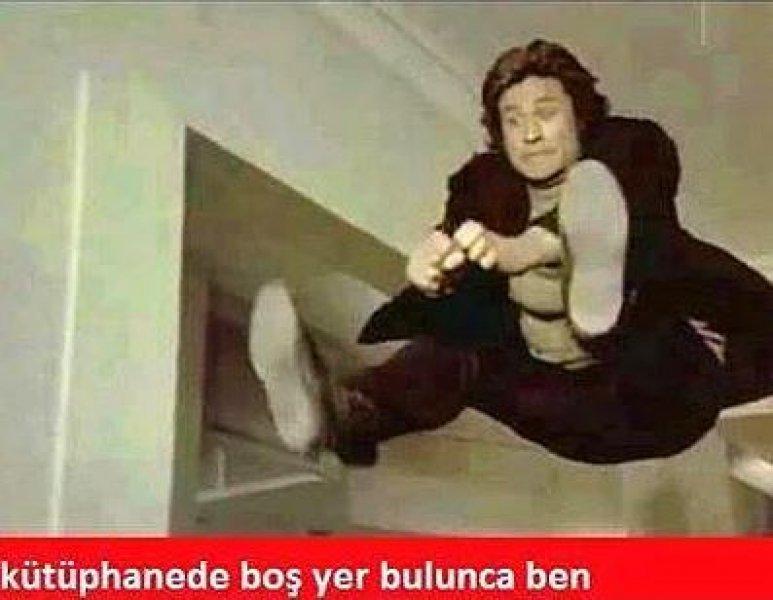 Sosyal medyada paylaşılan eğlenceli okul capsleri