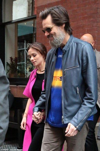 Jim Carrey'nin eski sevgilisi intihar etti 