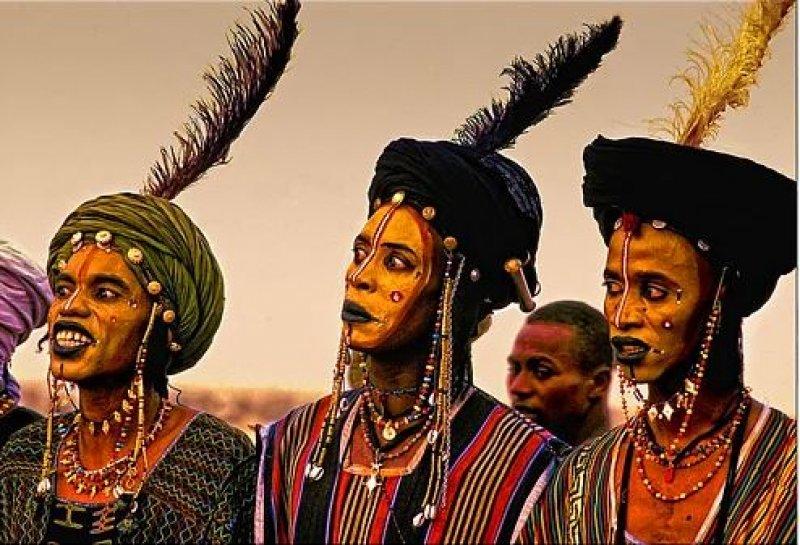 Afrikalı Wodaabe Kabilesi her yıl erkek güzellik yarışması düzenliyor
