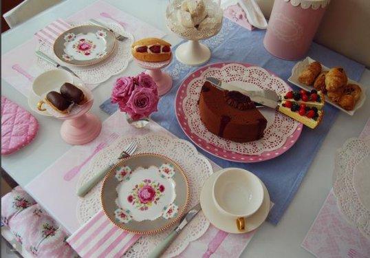 Ünlülerin objektifinden 2 Ekim Instagram paylaşımları 