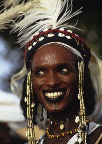 Afrikalı Wodaabe Kabilesi her yıl erkek güzellik yarışması düzenliyor