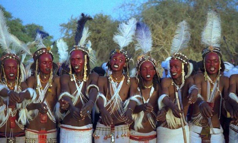 Afrikalı Wodaabe Kabilesi her yıl erkek güzellik yarışması düzenliyor