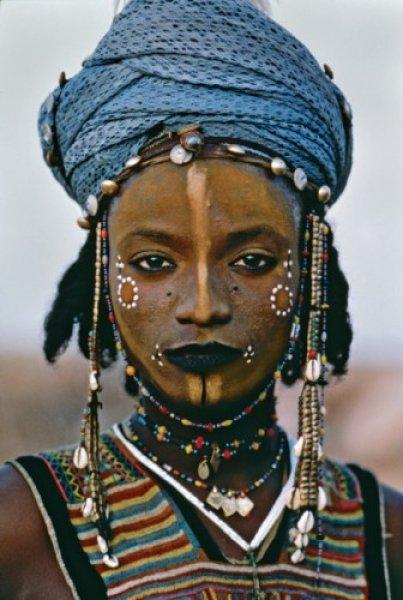 Afrikalı Wodaabe Kabilesi her yıl erkek güzellik yarışması düzenliyor