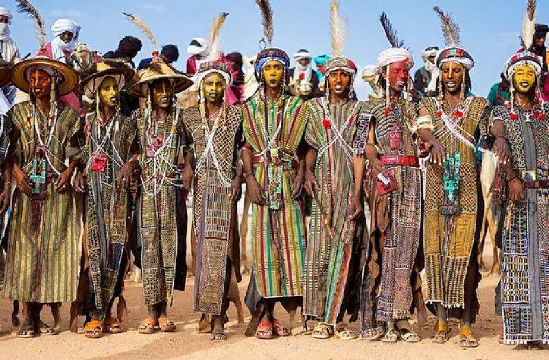 Afrikalı Wodaabe Kabilesi her yıl erkek güzellik yarışması düzenliyor