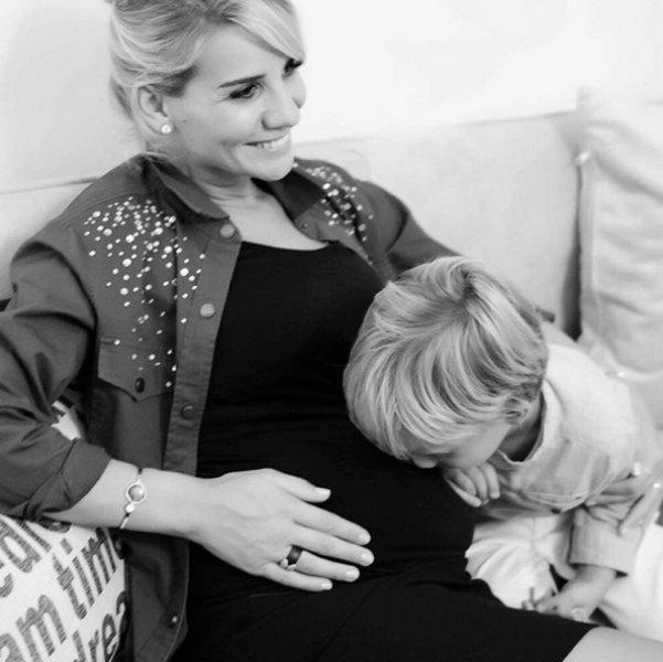 Esra Erol'dan iki oğlu için parti