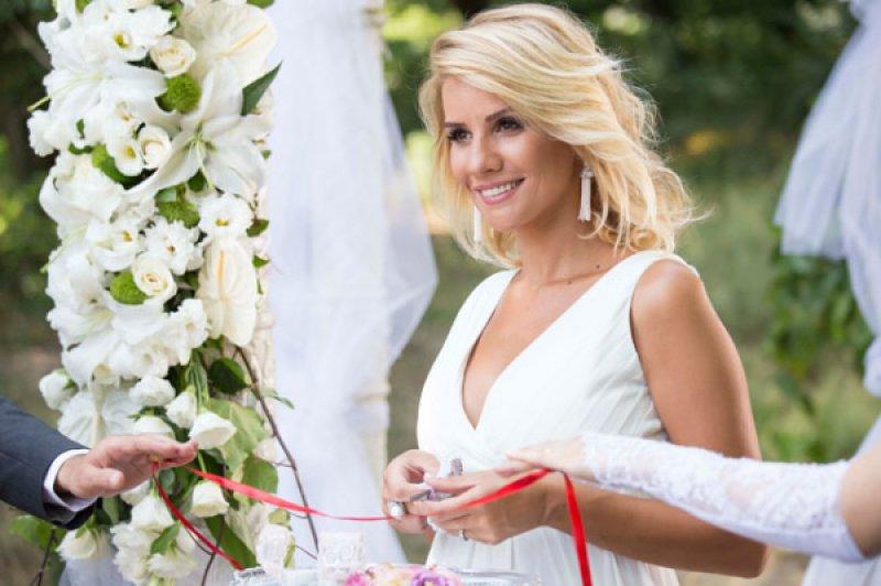 Esra Erol'dan iki oğlu için parti