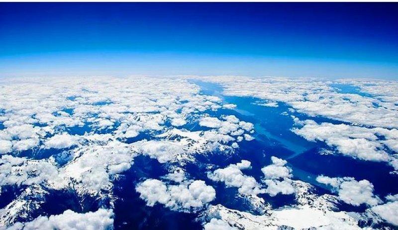 Uçakta cam kenarına oturanların çektiği inanılmaz fotoğraflar