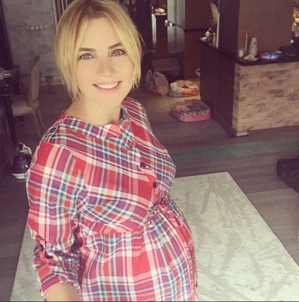 Ece Erken doğum kilolarını nasıl verdiğini açıkladı