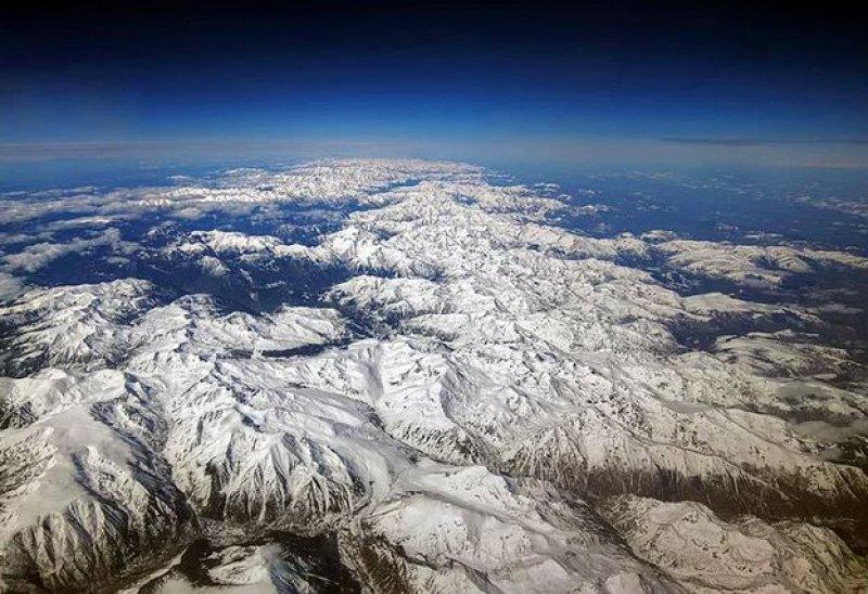 Uçakta cam kenarına oturanların çektiği inanılmaz fotoğraflar