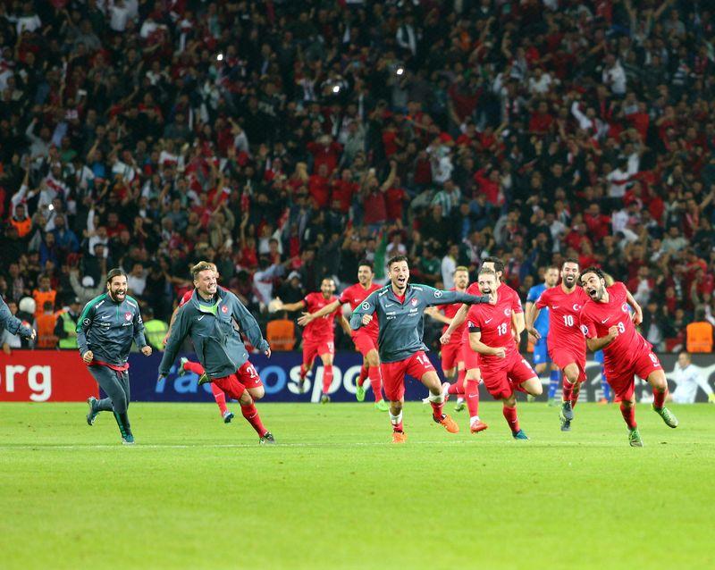 EURO 2016 Elemeleri Türkiye - İzlanda maçından kareler