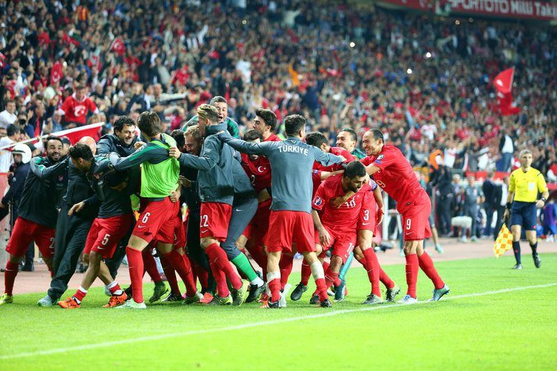 EURO 2016 Elemeleri Türkiye - İzlanda maçından kareler