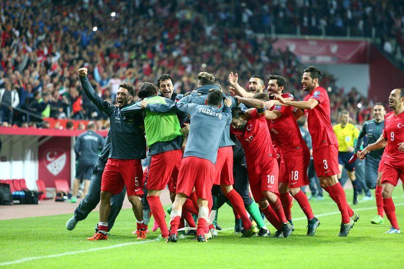 EURO 2016 Elemeleri Türkiye - İzlanda maçından kareler