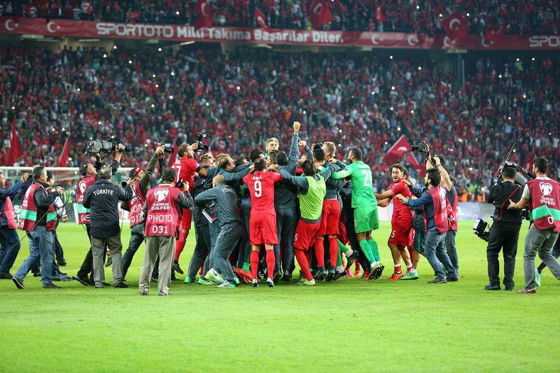 EURO 2016 Elemeleri Türkiye - İzlanda maçından kareler