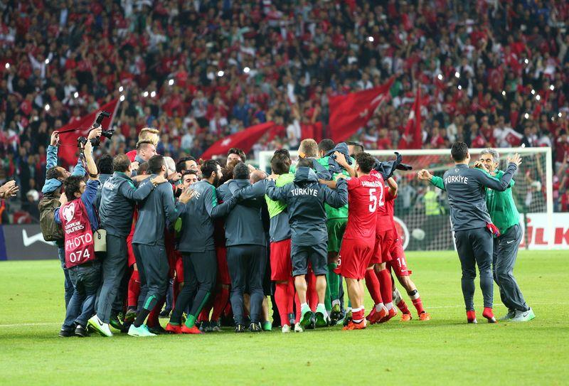 EURO 2016 Elemeleri Türkiye - İzlanda maçından kareler