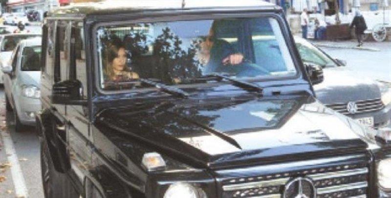 Sinem Kobal ile Kenan İmirzalıoğlu Karaköy'de