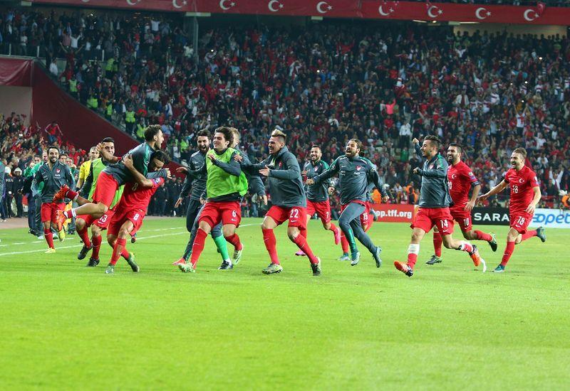 EURO 2016 Elemeleri Türkiye - İzlanda maçından kareler