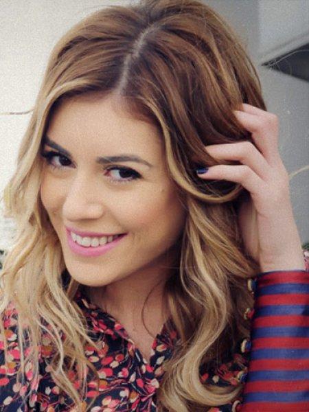 Sinem Kobal ile Kenan İmirzalıoğlu Karaköy'de