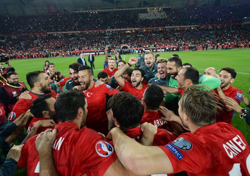 EURO 2016 Elemeleri Türkiye - İzlanda maçından kareler